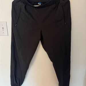 Old Navy Black athletic pants with Elastic Waistband and Tapered Legs